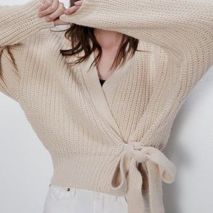Zara Chunky Knit Wrap Sweater Cardigan Beige Tan Size Large Cropped Blogger Fav